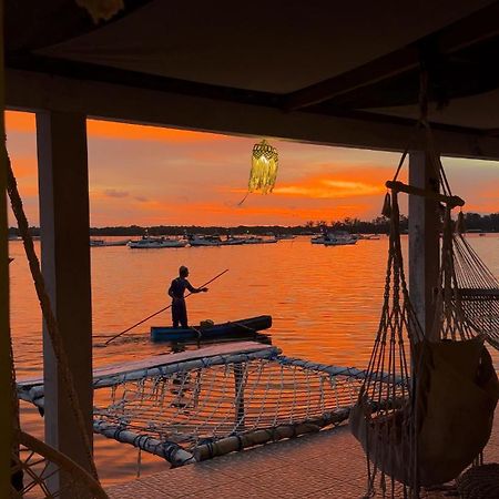 Loyal Friend Hostel Karimunjawa Ngoại thất bức ảnh