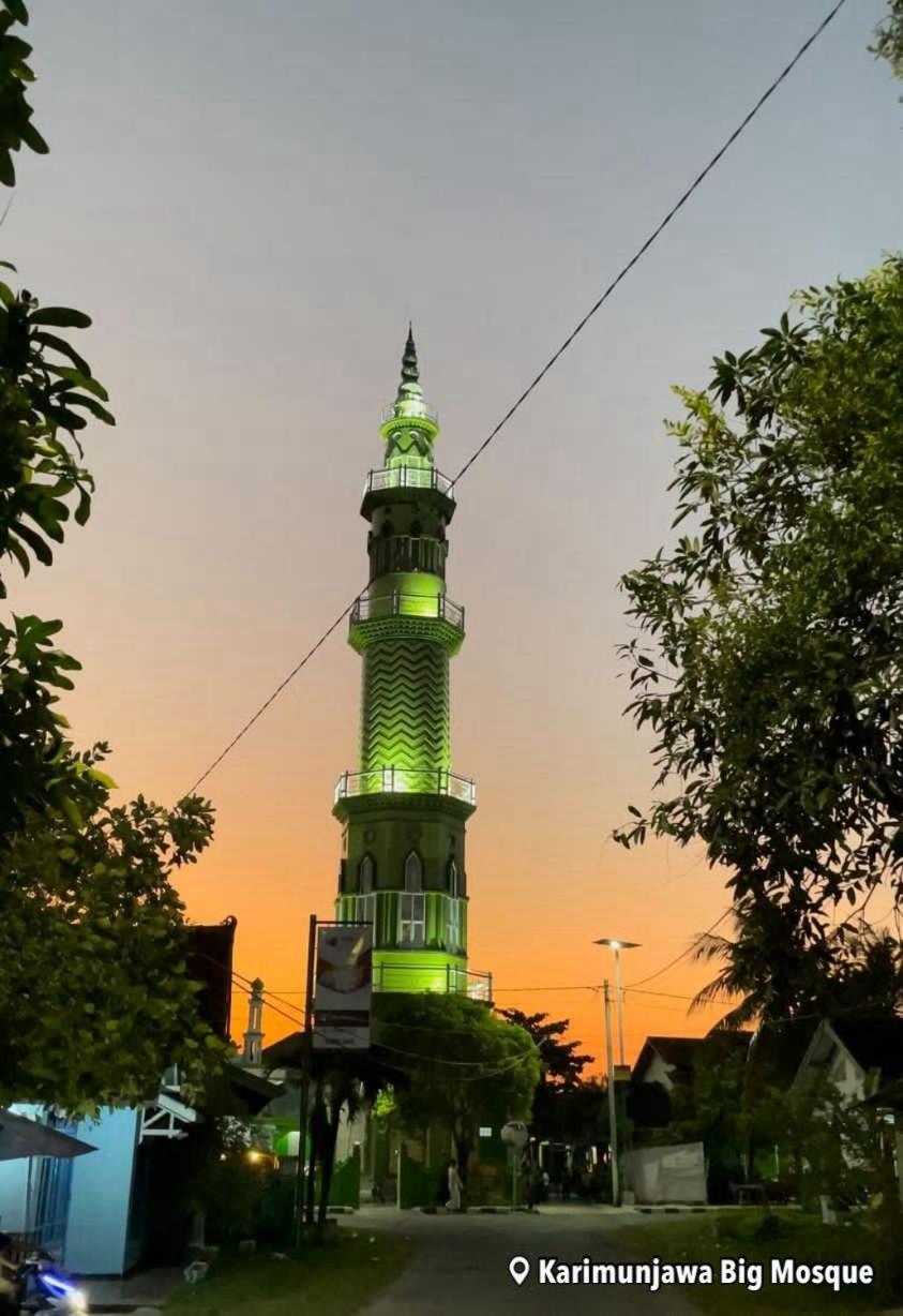 Loyal Friend Hostel Karimunjawa Ngoại thất bức ảnh