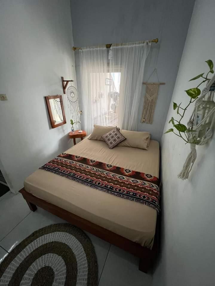 Loyal Friend Hostel Karimunjawa Ngoại thất bức ảnh
