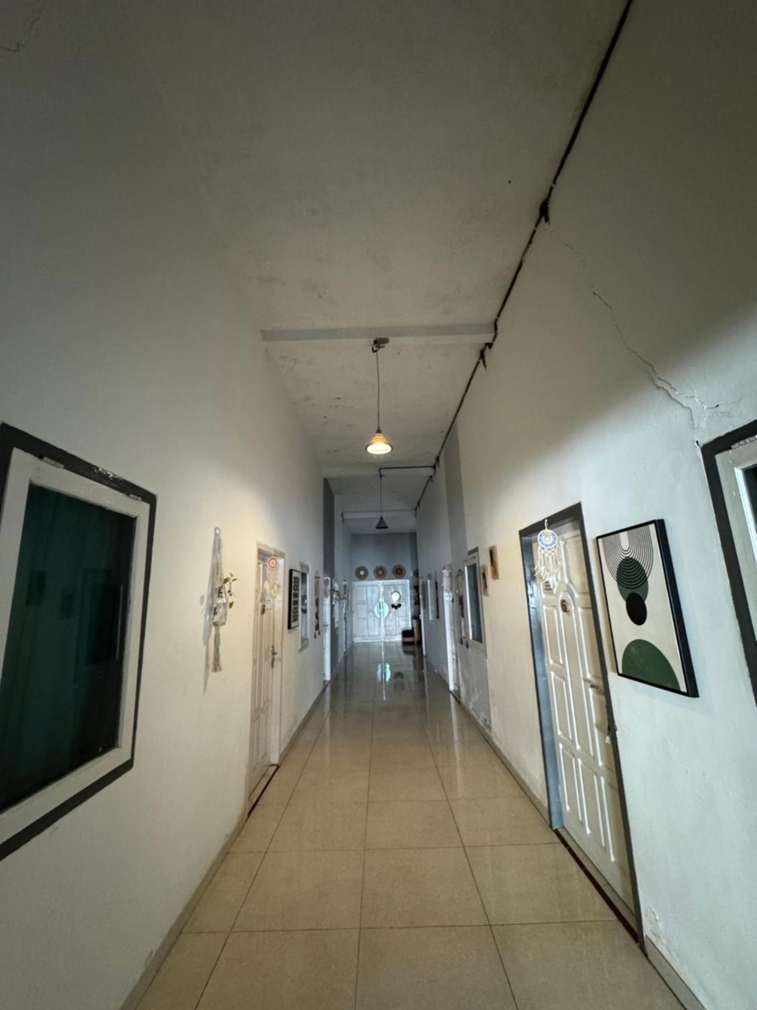 Loyal Friend Hostel Karimunjawa Ngoại thất bức ảnh