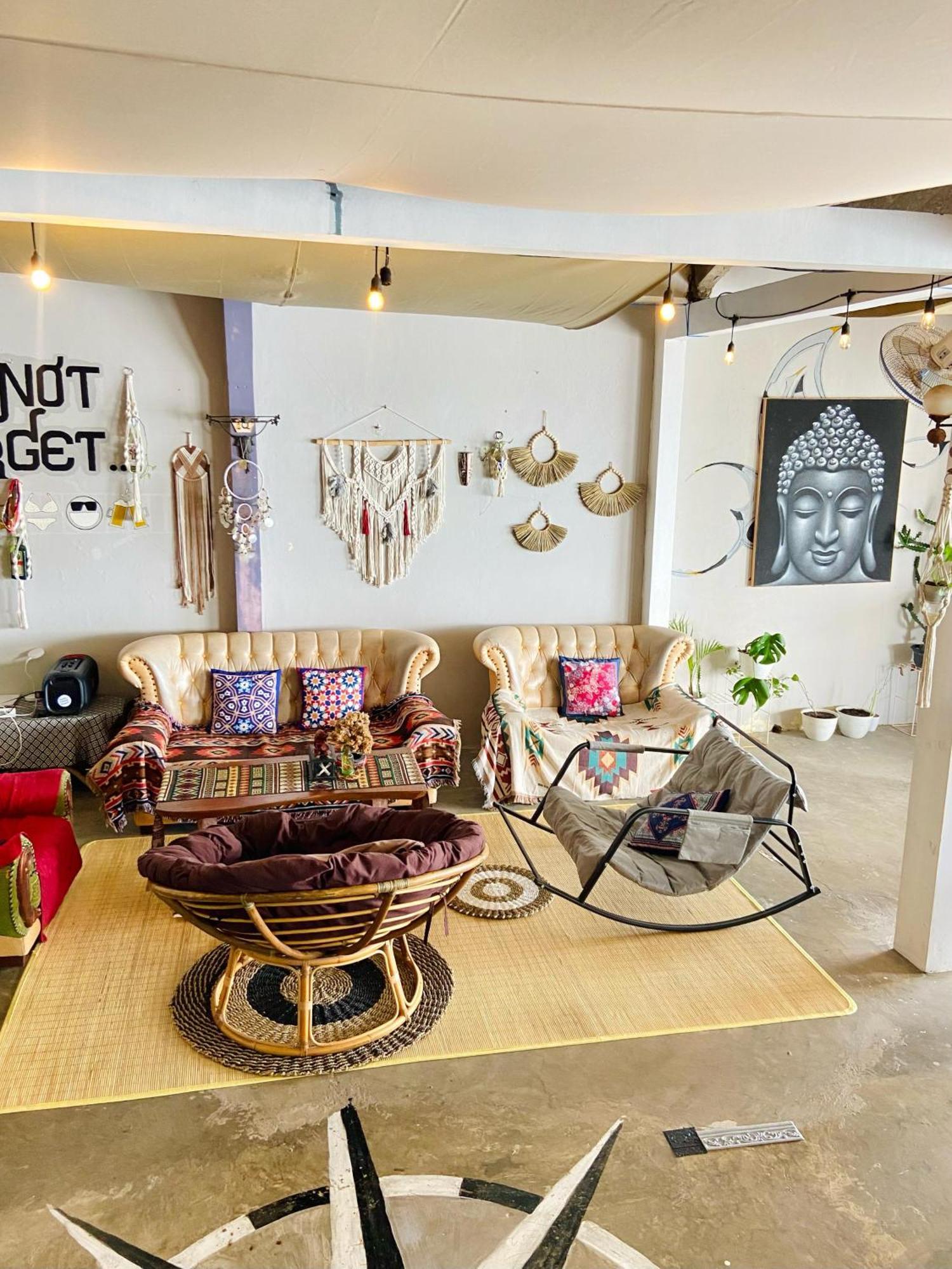 Loyal Friend Hostel Karimunjawa Ngoại thất bức ảnh